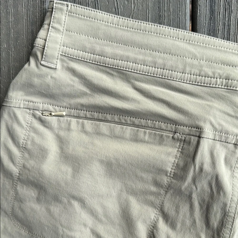 Eddie Bauer Women's‎ Rainier Shorts - Tan - 14 Tall
